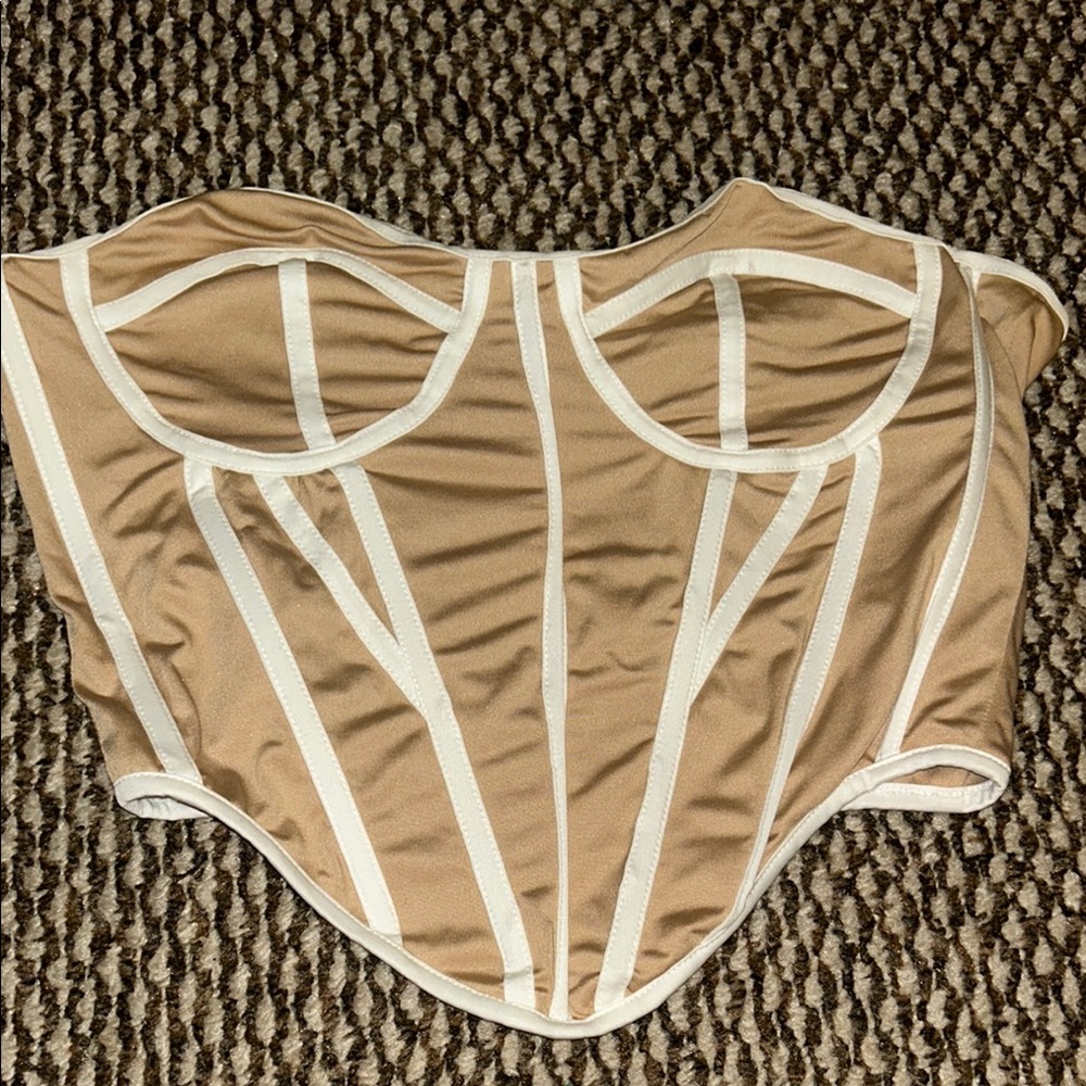 Windsor Tan and White Bra with Structured Design